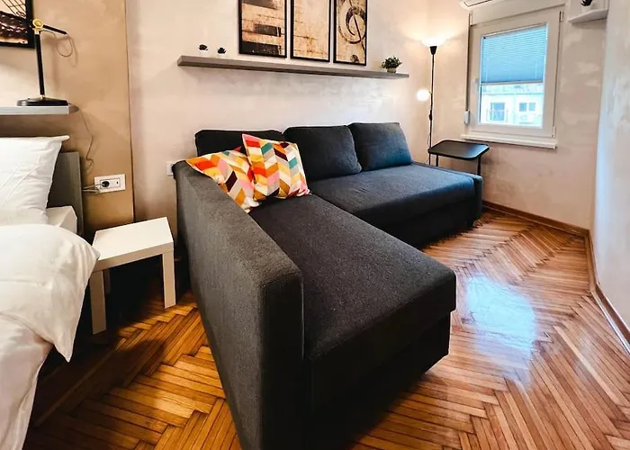 Stylish Studio In City Center